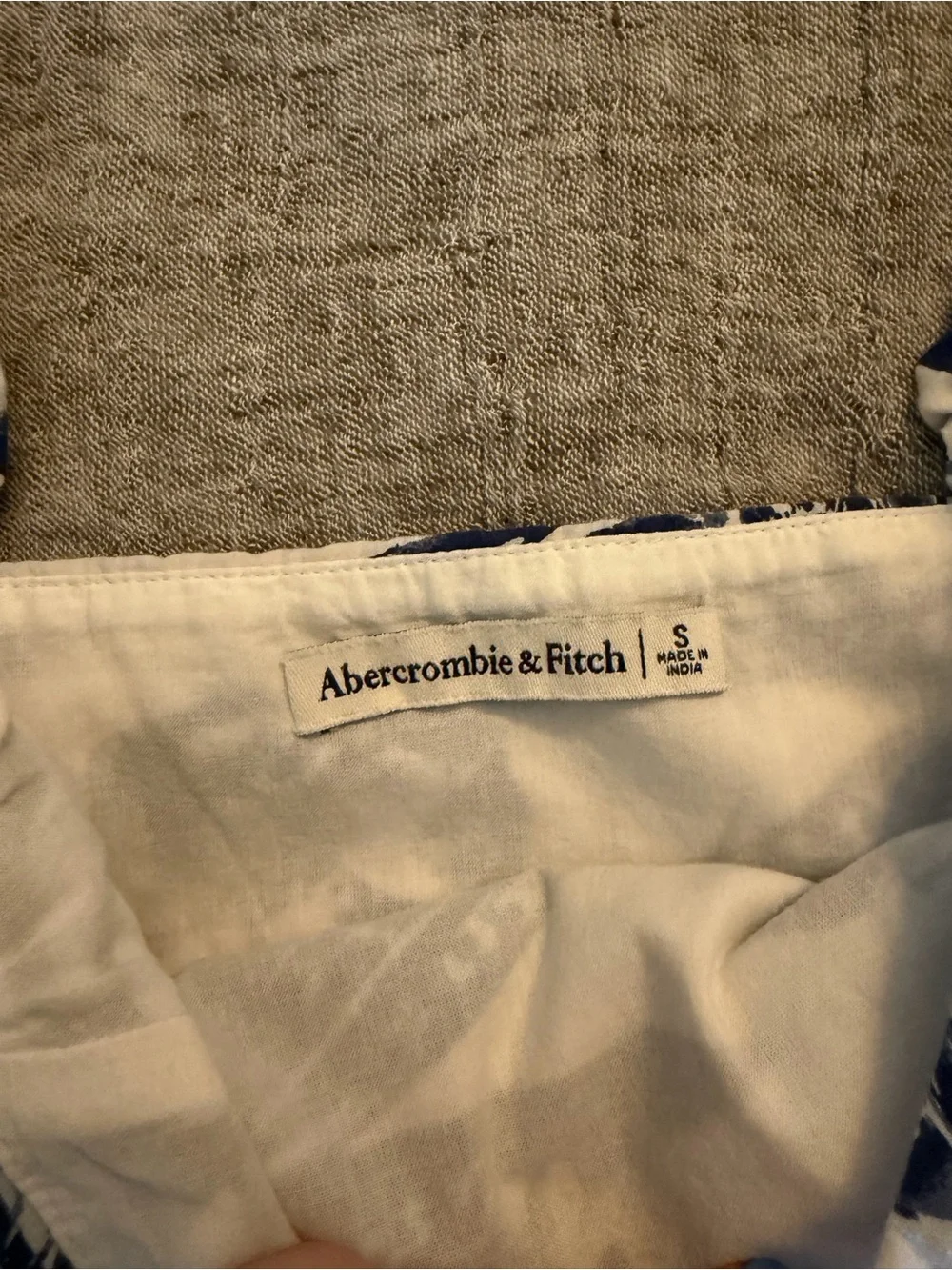 A&F Ruched Strap Crop Top - Picture 4 of 5